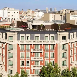 4* Hotell The Corner