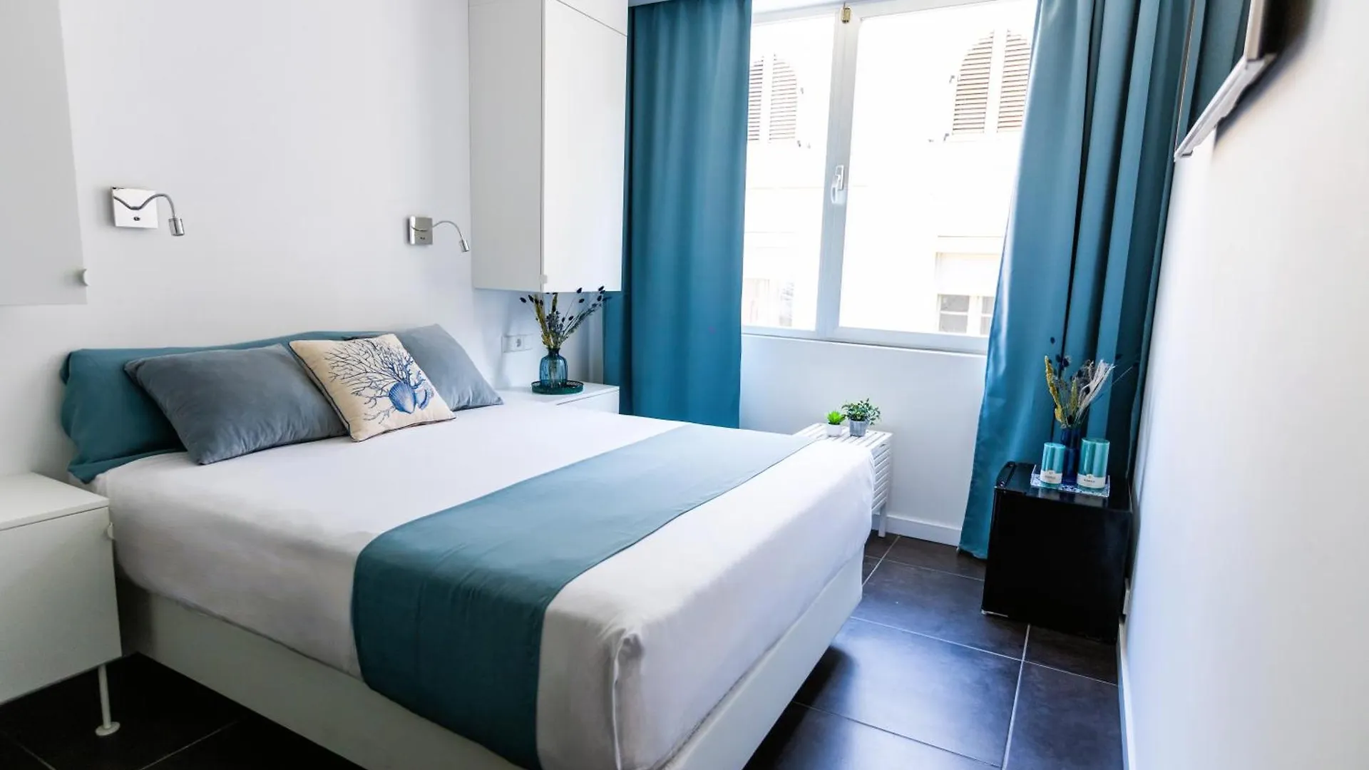 Hotel 54 Barceloneta 3*, Barcelona Spanyolország